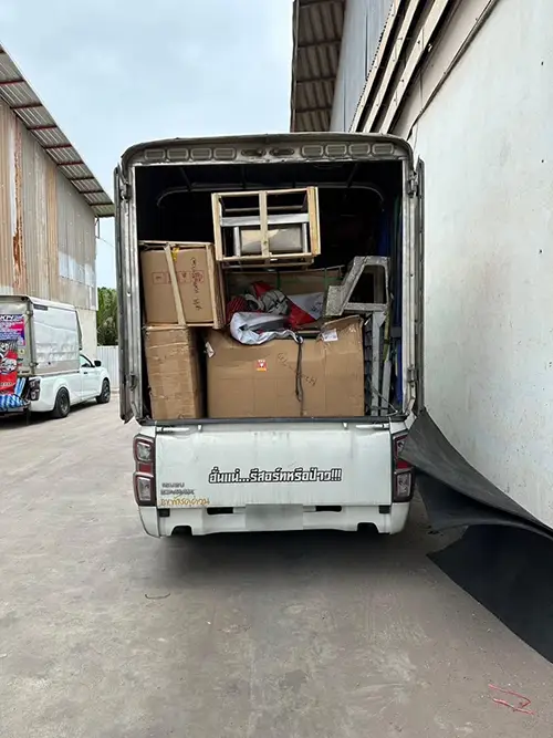 รถตู้ทึบรับจ้าง